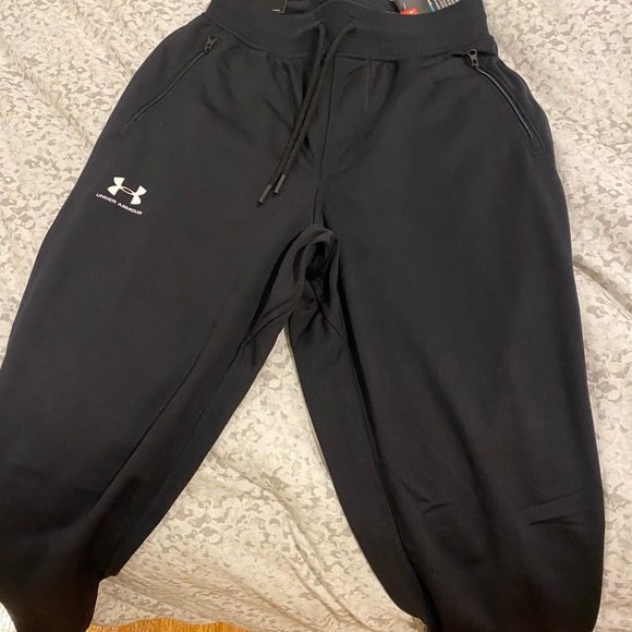 Under Armour men’s joggers - Picture 1 of 4